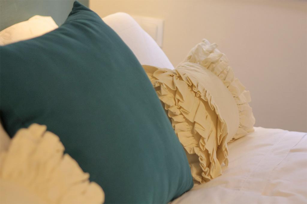 Apartamentos Malagueta Urban Beach Málaga Exteriör bild