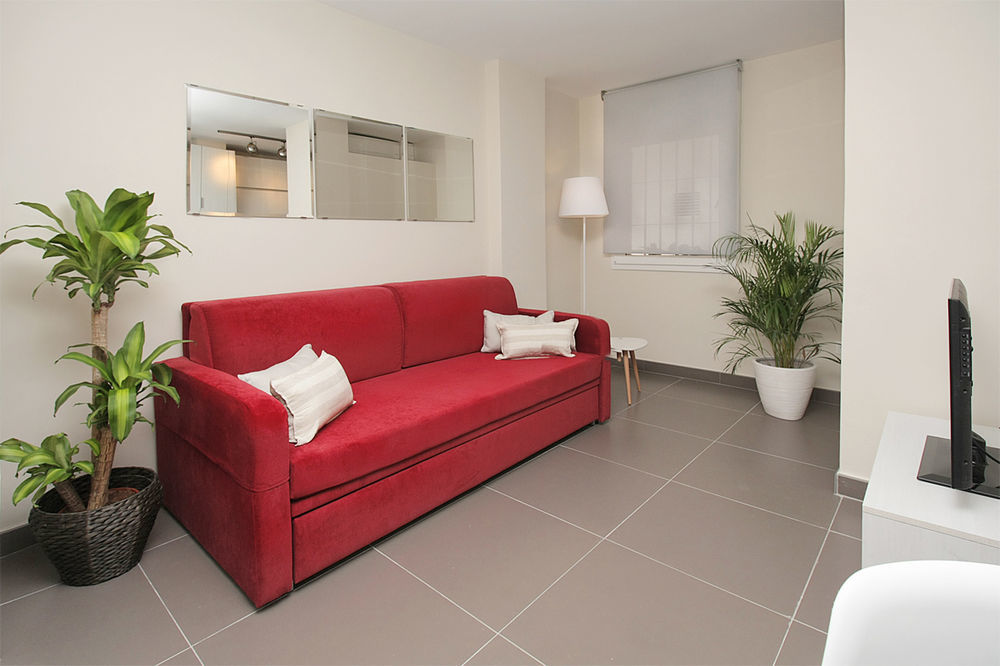 Apartamentos Malagueta Urban Beach Málaga Exteriör bild