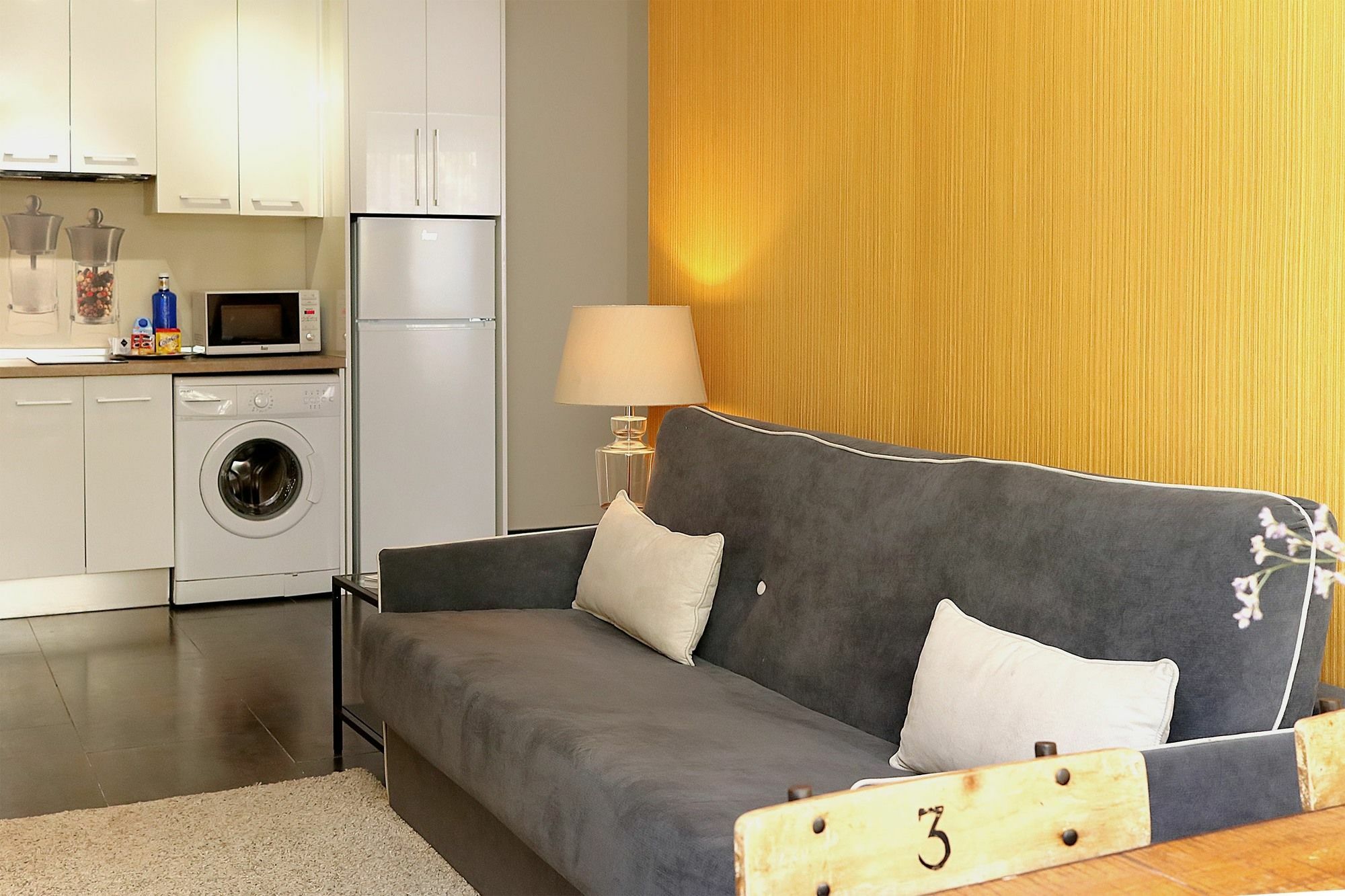 Apartamentos Malagueta Urban Beach Málaga Exteriör bild