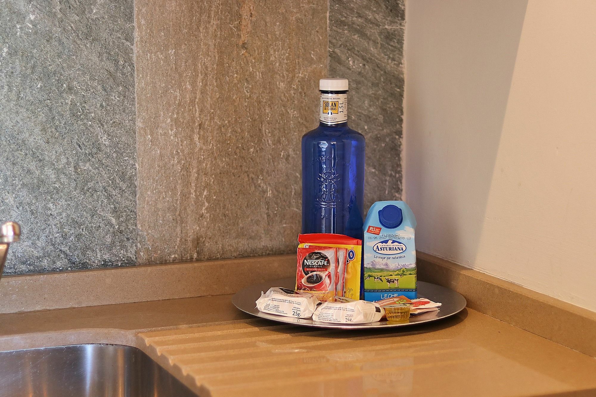 Apartamentos Malagueta Urban Beach Málaga Exteriör bild